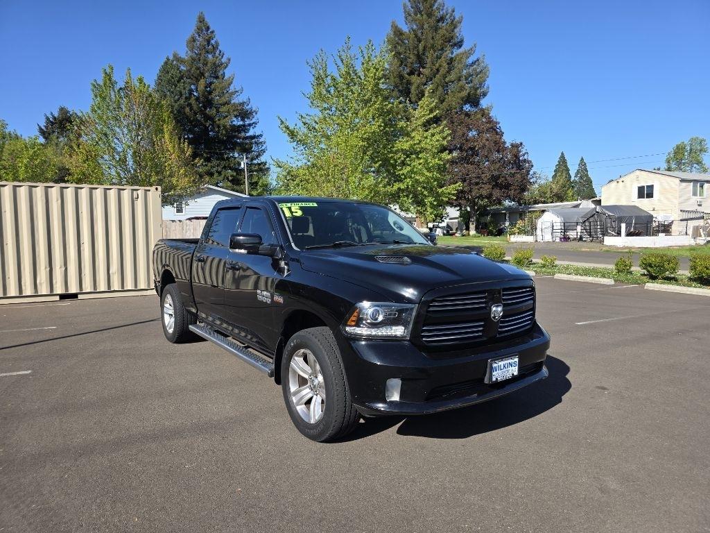 2015 RAM 1500 4WD Crew Cab 149" Sport