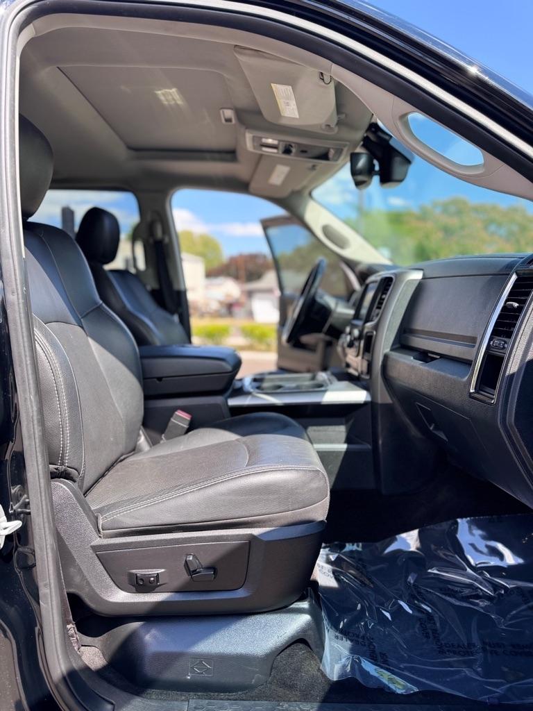RAM 1500 4WD Crew Cab 149" Sport 2015