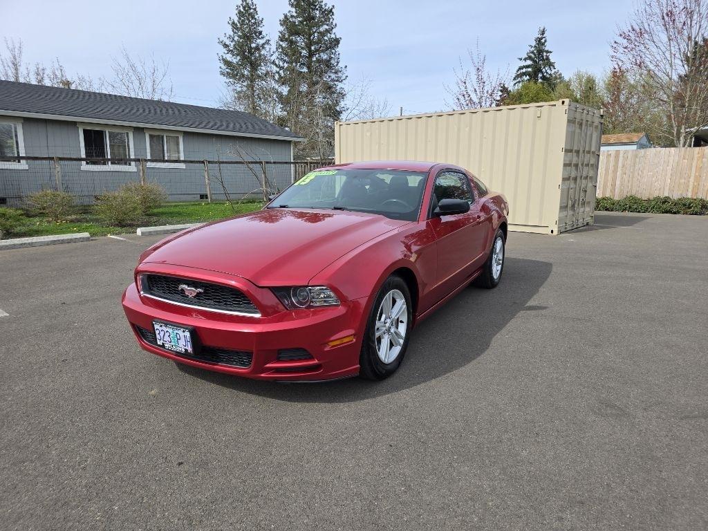 2013 Ford Mustang 2dr Cpe V6