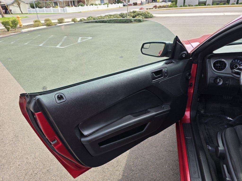 Ford Mustang 2dr Cpe V6 2013