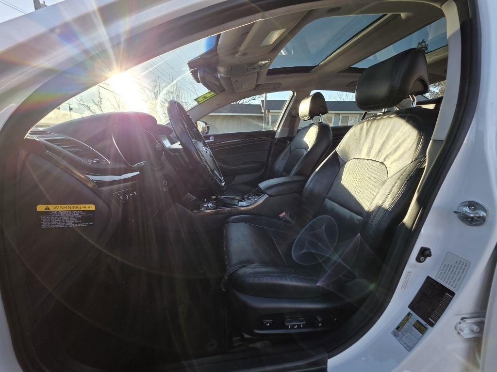 Kia Cadenza 4dr Sdn Premium 2015