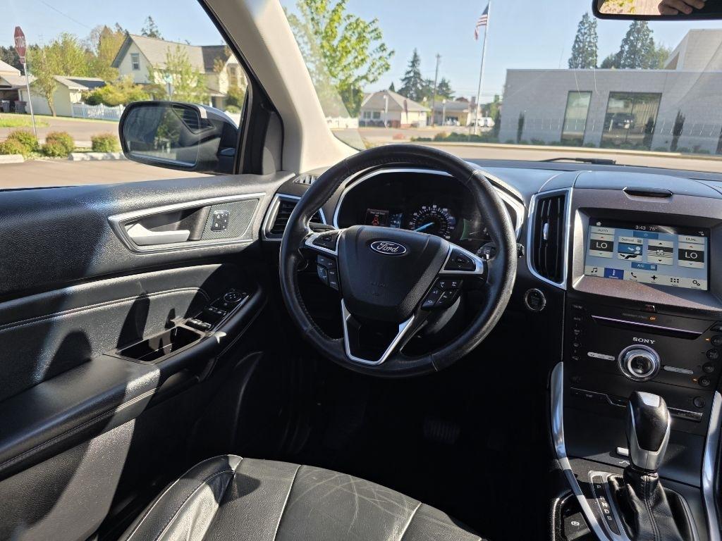 Ford Edge Titanium FWD 2017