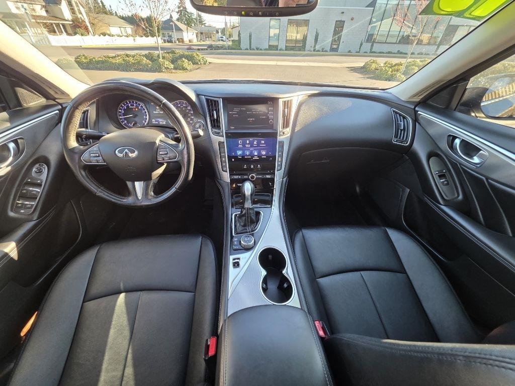 Infiniti Q50 4dr Sdn Premium RWD 2015