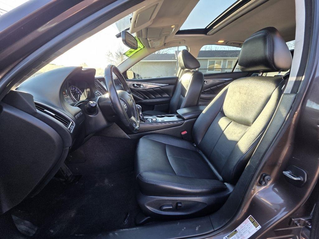 Infiniti Q50 4dr Sdn Premium RWD 2015