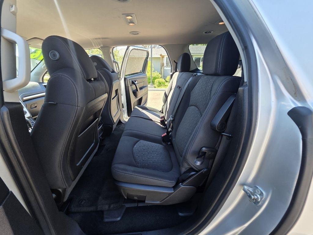 GMC Acadia AWD 4dr SLE w/SLE-1 2016