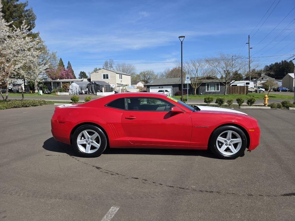 Chevrolet Camaro 2dr Cpe 1LS 2012