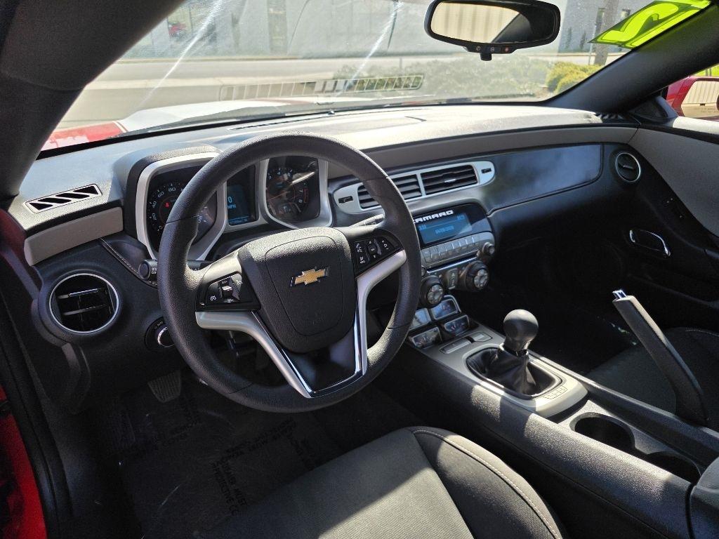 Chevrolet Camaro 2dr Cpe 1LS 2012