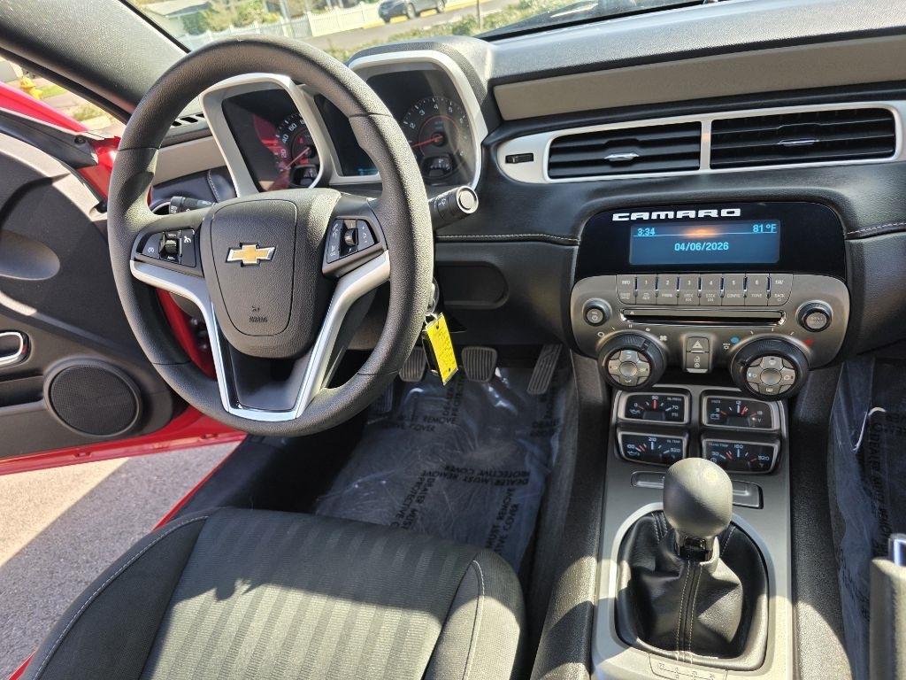 Chevrolet Camaro 2dr Cpe 1LS 2012