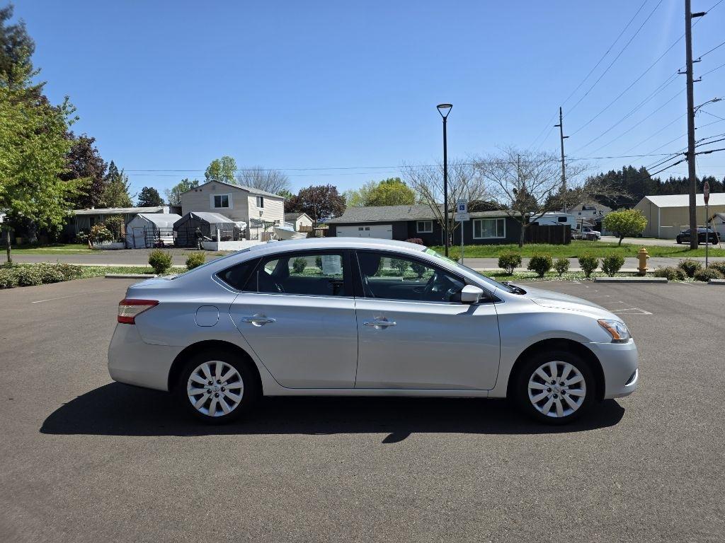 Nissan Sentra 4dr Sdn I4 CVT SV 2015