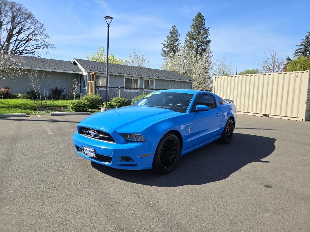 2014 Ford Mustang 2dr Cpe V6