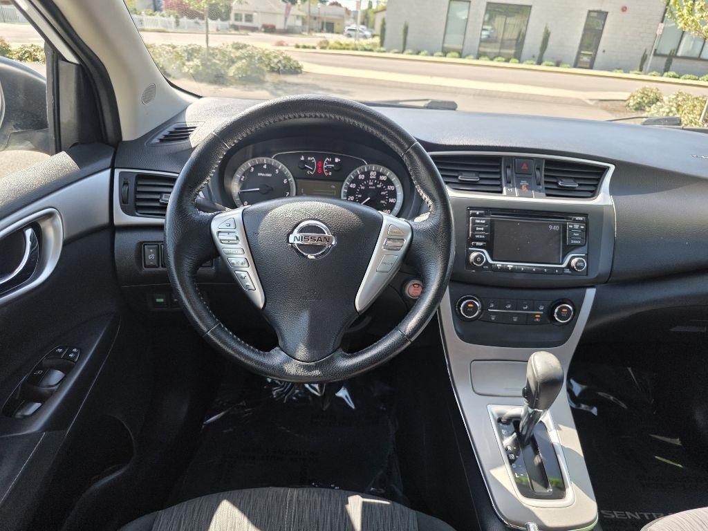 Nissan Sentra 4dr Sdn I4 CVT SV 2015