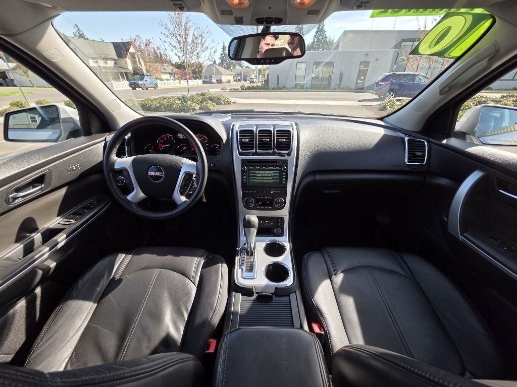 GMC Acadia AWD 4dr SLT2 2010