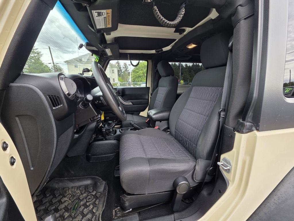 Jeep Wrangler 4WD 2dr Sport 2011