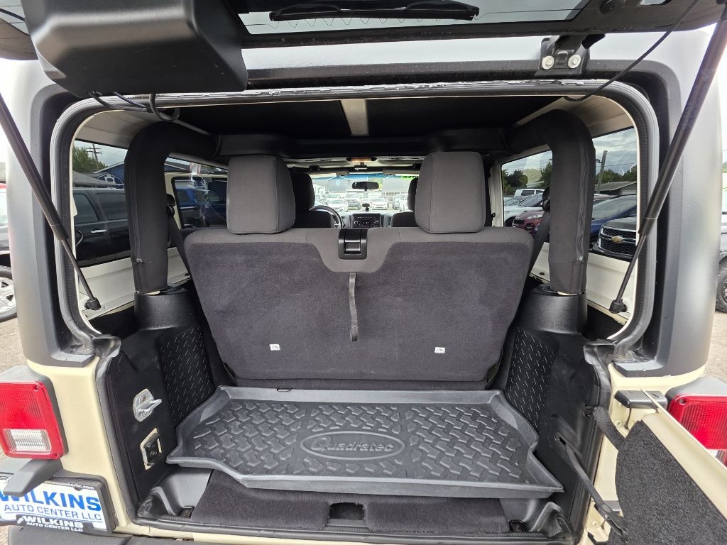 Jeep Wrangler 4WD 2dr Sport 2011