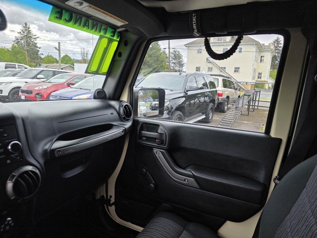 Jeep Wrangler 4WD 2dr Sport 2011