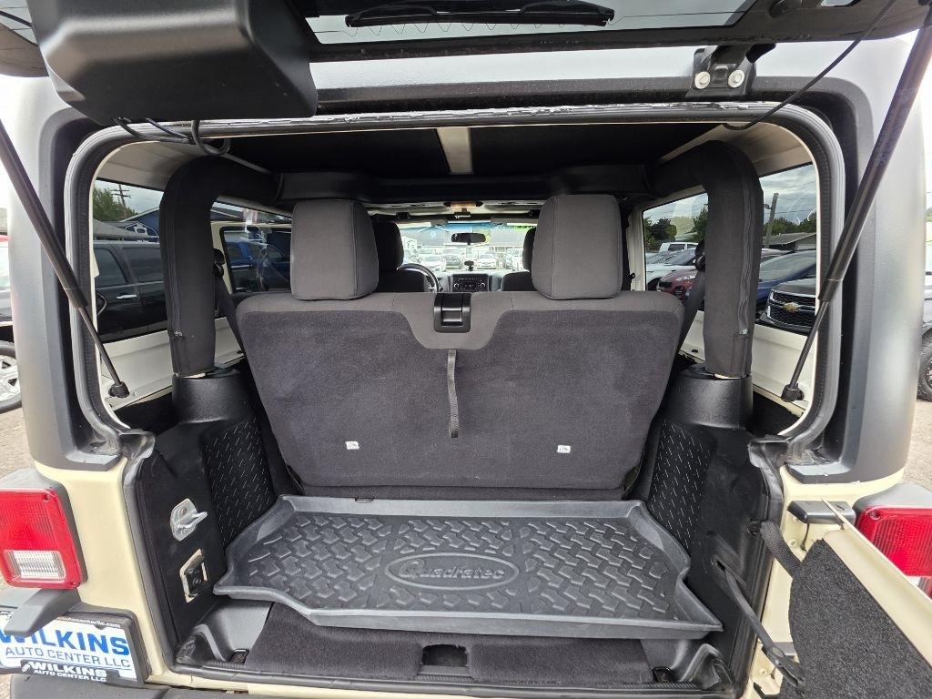 Jeep Wrangler 4WD 2dr Sport 2011