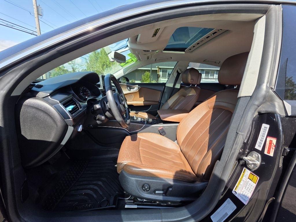 Audi A7 4dr HB quattro 3.0 Premium 2012