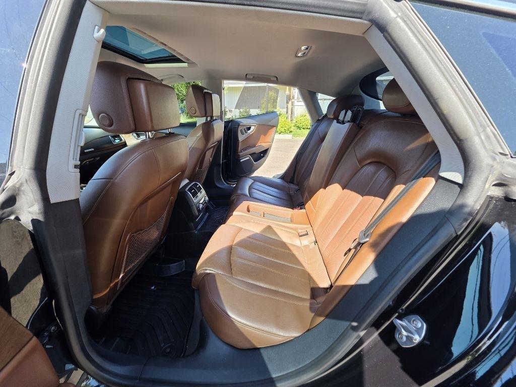Audi A7 4dr HB quattro 3.0 Premium 2012