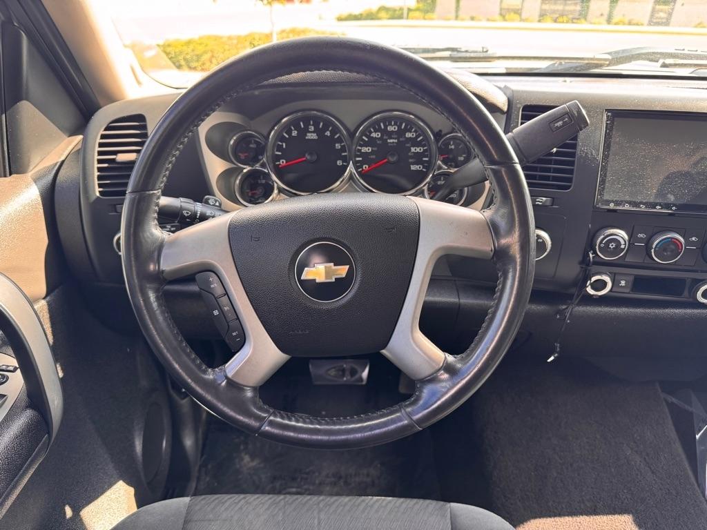 Chevrolet Silverado 1500 4WD Crew Cab 143.5" LT 2009