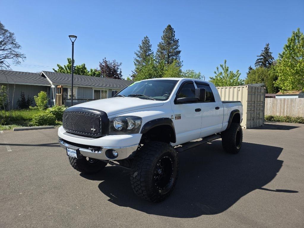 2008 Dodge Ram 3500 4WD Mega Cab 160.5" SXT