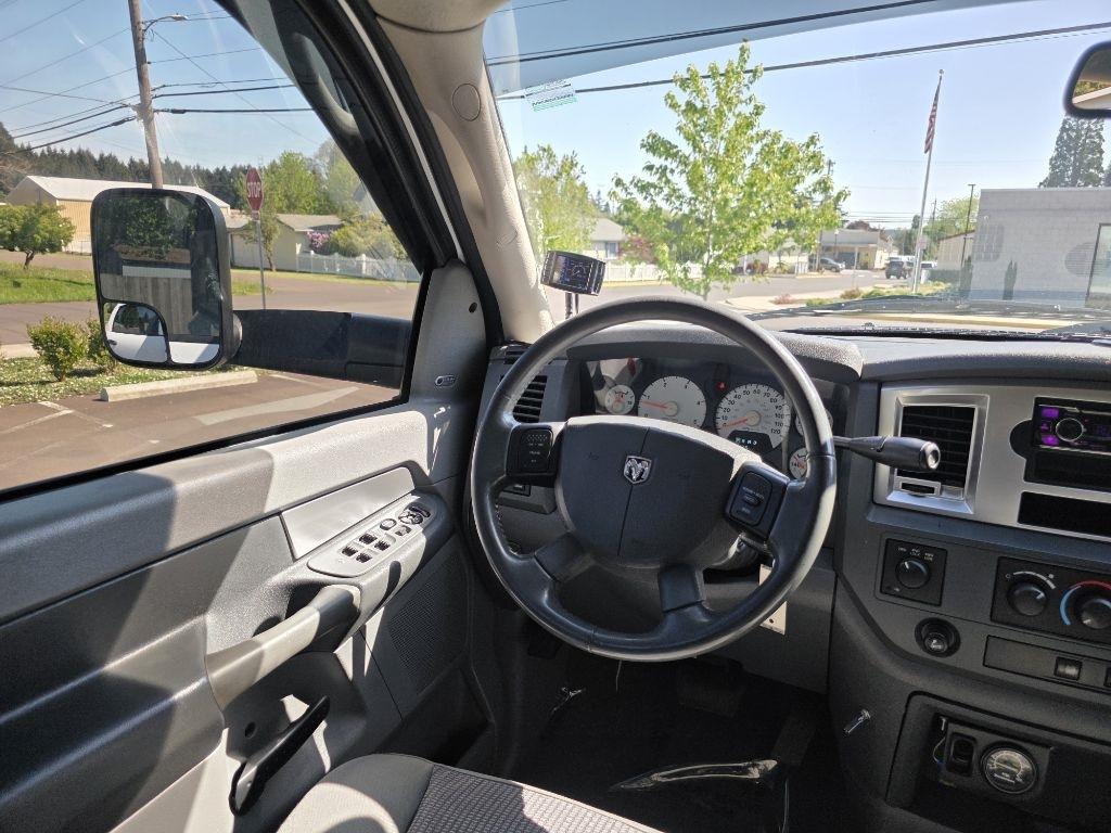 Dodge Ram 3500 4WD Mega Cab 160.5" SXT 2008