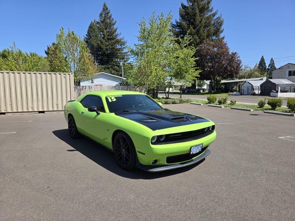 Dodge Challenger 2dr Cpe R/T Scat Pack 2015