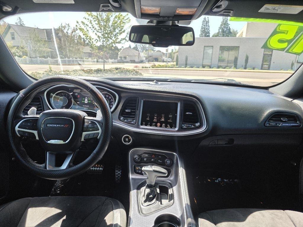 Dodge Challenger 2dr Cpe R/T Scat Pack 2015