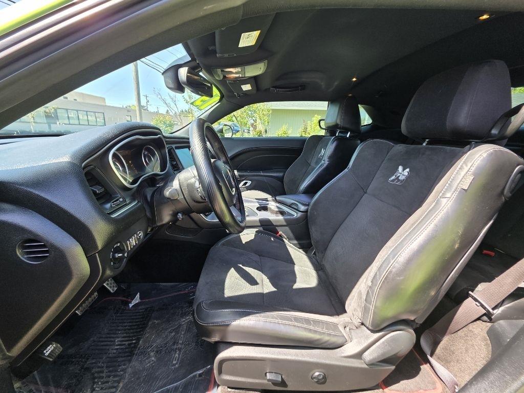 Dodge Challenger 2dr Cpe R/T Scat Pack 2015