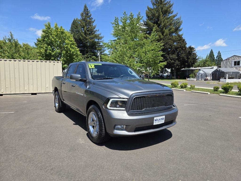 RAM 1500 4WD Crew Cab 140.5" Sport 2012