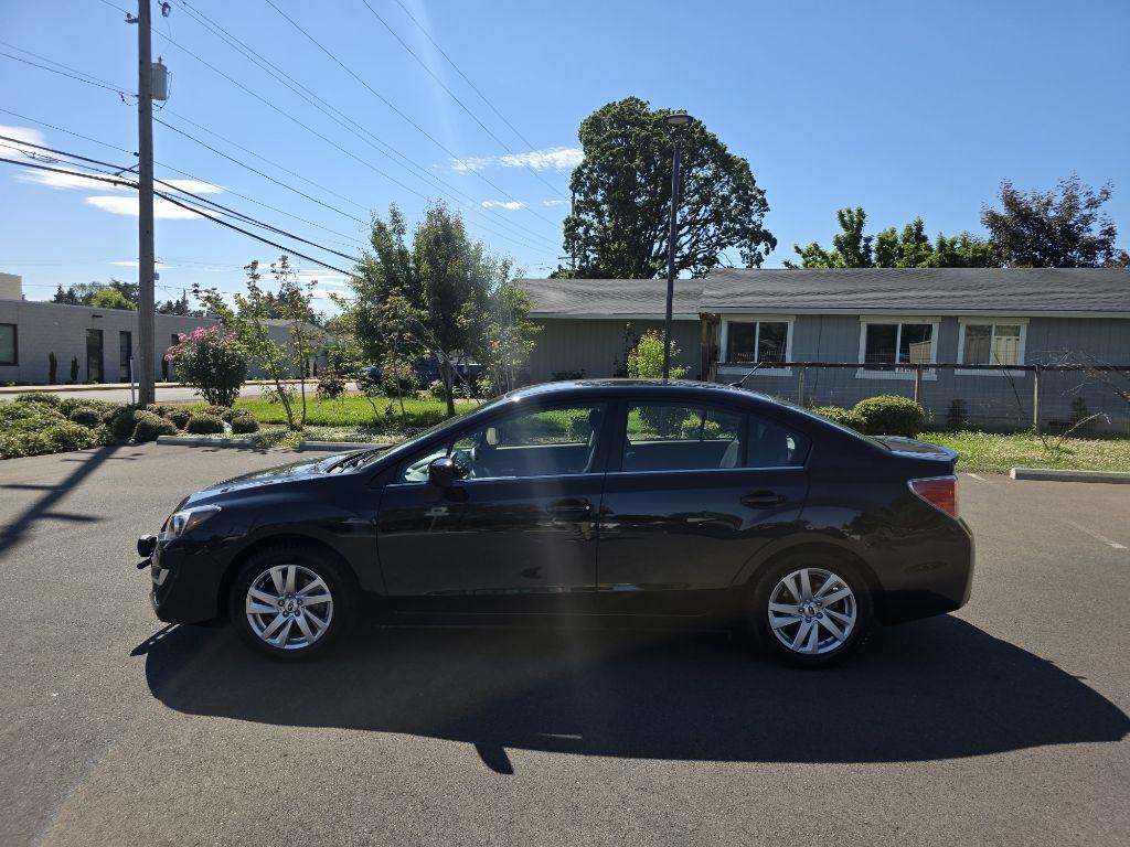 Subaru Impreza Sedan 4dr CVT 2.0i Premium 2015