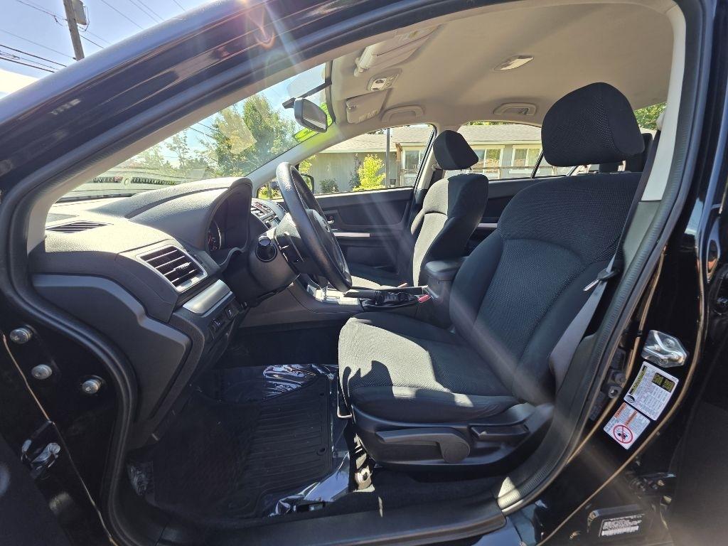 Subaru Impreza Sedan 4dr CVT 2.0i Premium 2015