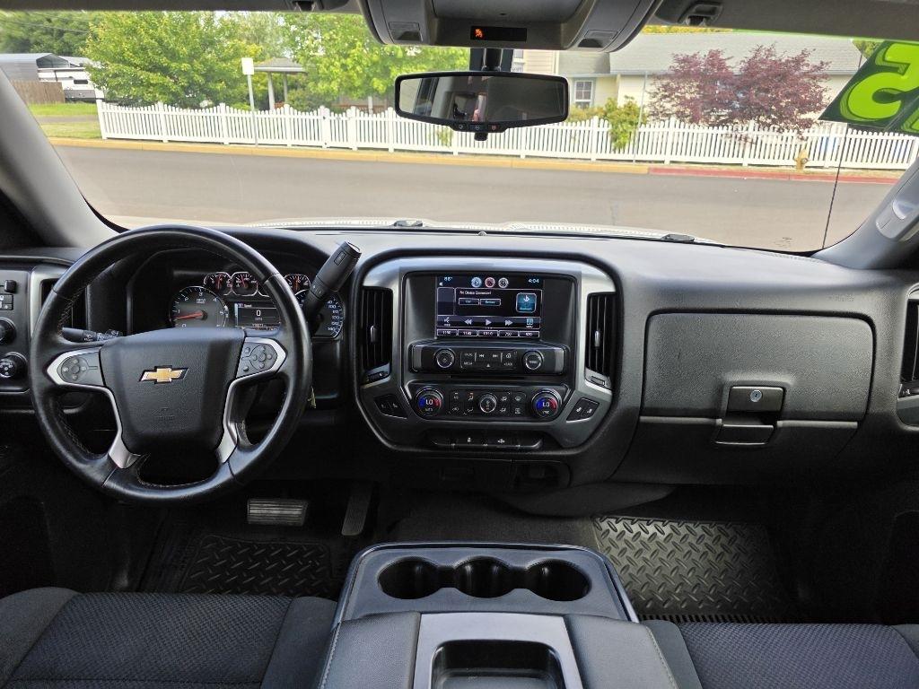 Chevrolet Silverado 1500 4WD Crew Cab 143.5" LT w/1LT 2015
