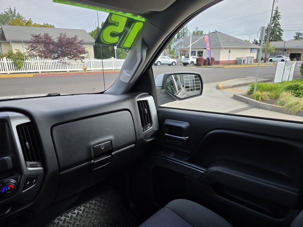 Chevrolet Silverado 1500 4WD Crew Cab 143.5" LT w/1LT 2015