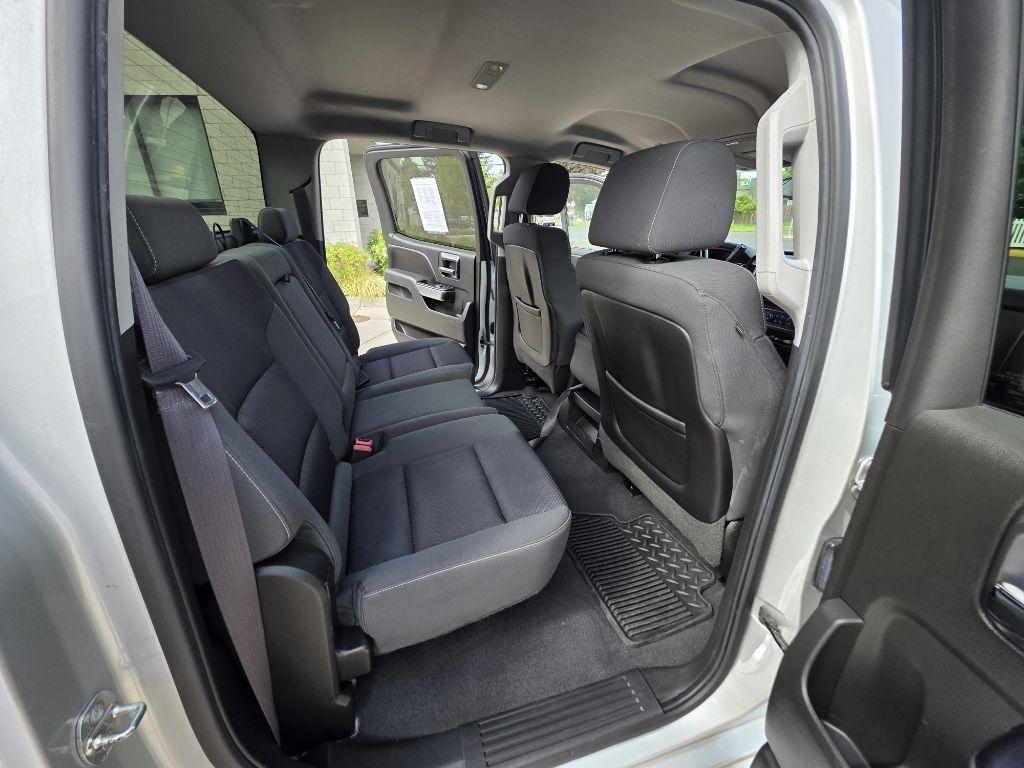 Chevrolet Silverado 1500 4WD Crew Cab 143.5" LT w/1LT 2015