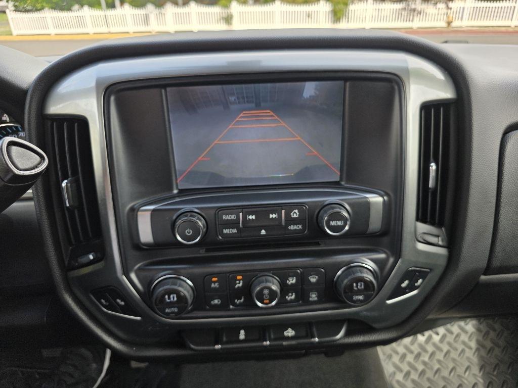 Chevrolet Silverado 1500 4WD Crew Cab 143.5" LT w/1LT 2015