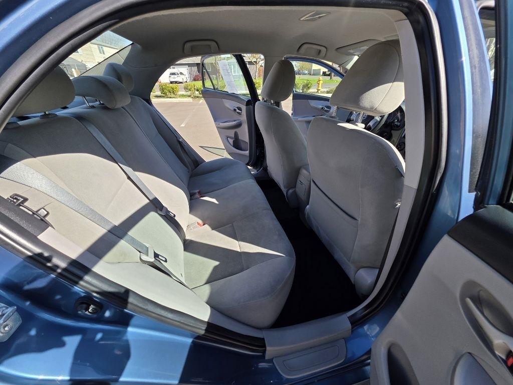 Toyota Corolla 4dr Sdn Auto LE Special Edition (Natl) 2013