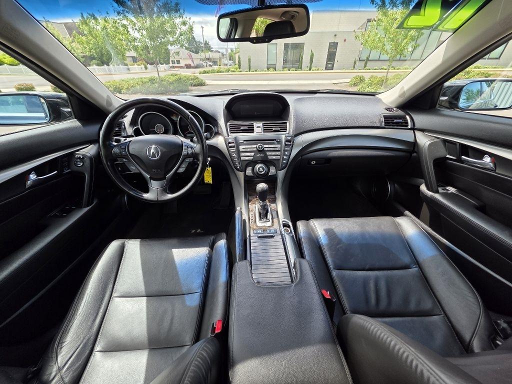 Acura TL 4dr Sdn Auto 2WD 2012