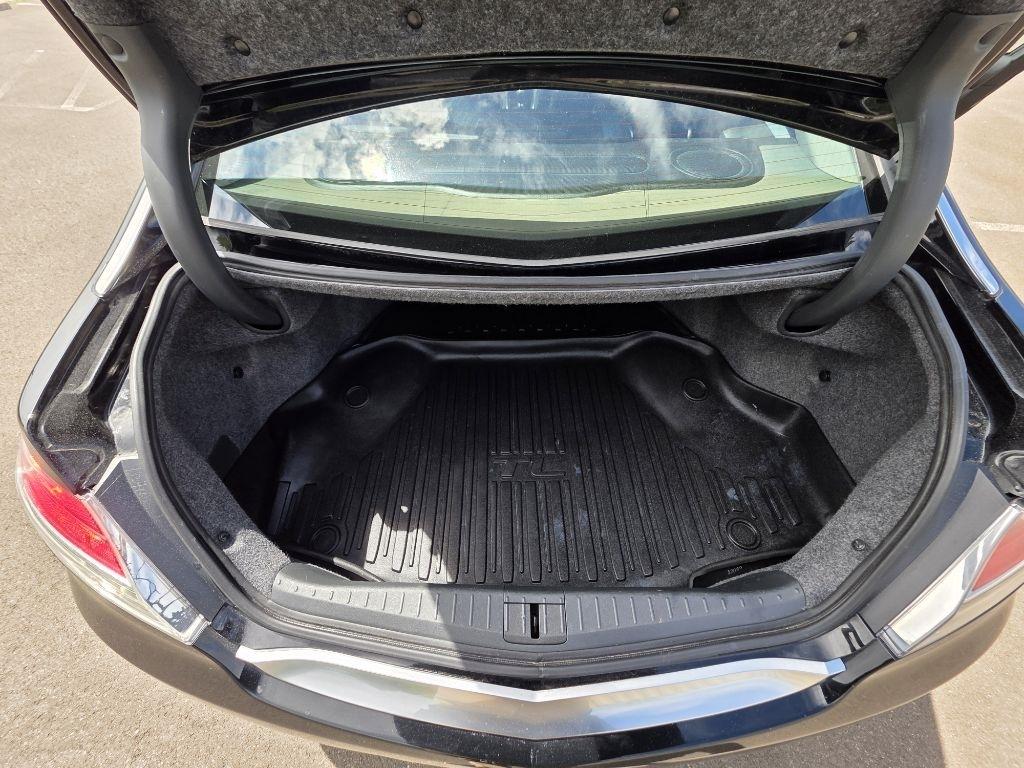 Acura TL 4dr Sdn Auto 2WD 2012