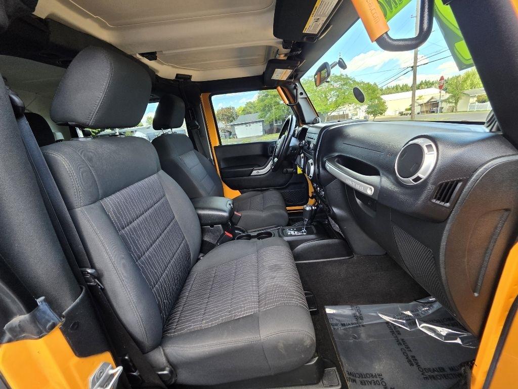 Jeep Wrangler 4WD 2dr Rubicon 2012