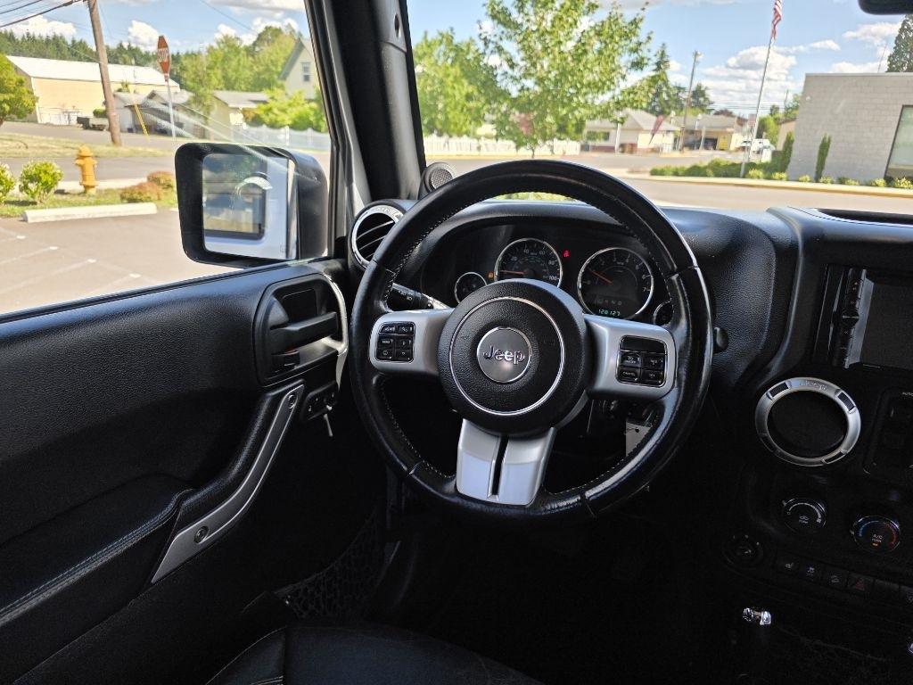 Jeep Wrangler Unlimited 4WD 4dr Freedom Edition *Ltd Avail* 2013