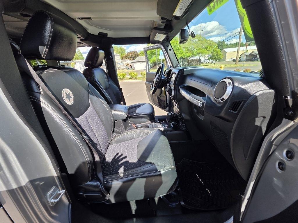 Jeep Wrangler Unlimited 4WD 4dr Freedom Edition *Ltd Avail* 2013