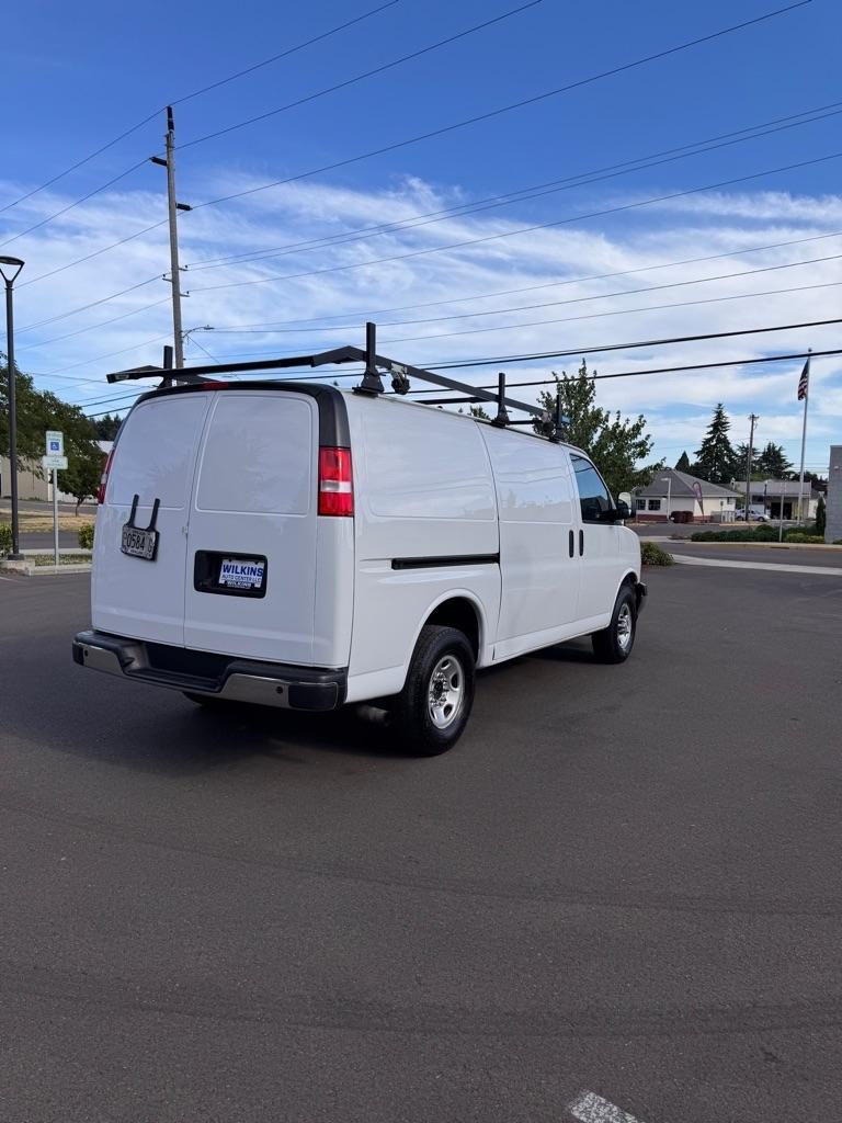 Chevrolet Express Cargo Van RWD 2500 135" 2021