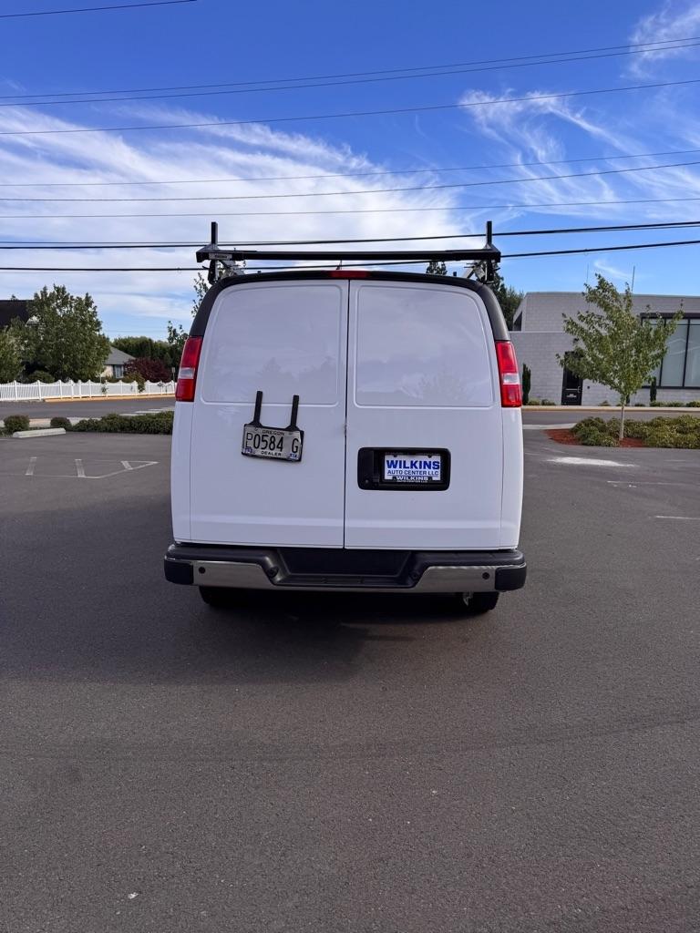 Chevrolet Express Cargo Van RWD 2500 135" 2021