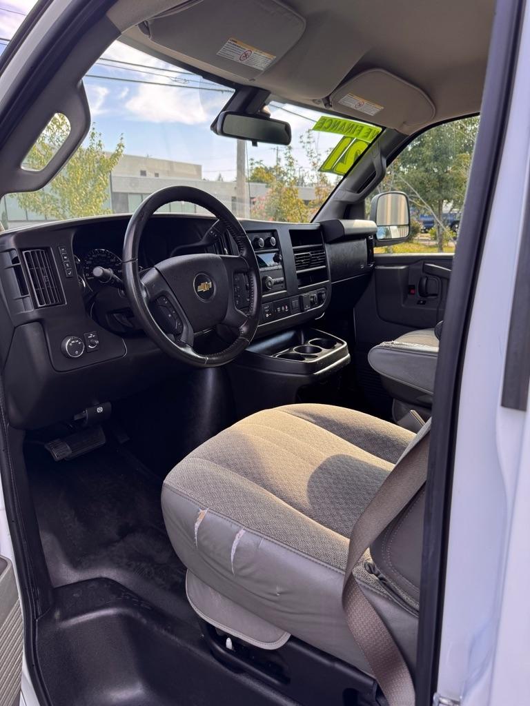 Chevrolet Express Cargo Van RWD 2500 135" 2021
