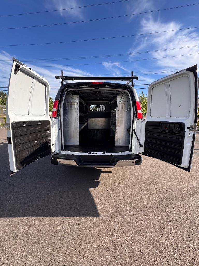 Chevrolet Express Cargo Van RWD 2500 135" 2021