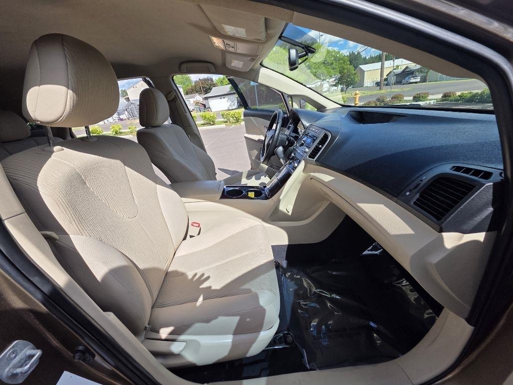Toyota Venza 4dr Wgn I4 FWD (Natl) 2009