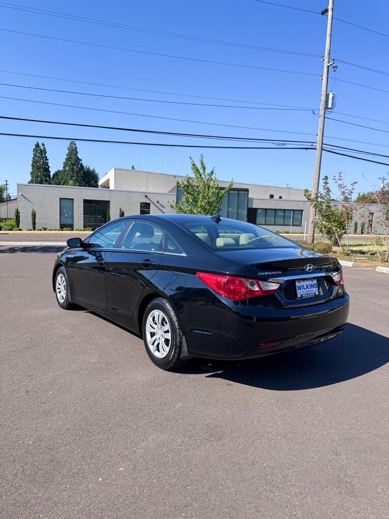 Hyundai Sonata 4dr Sdn 2.4L Auto GLS 2012