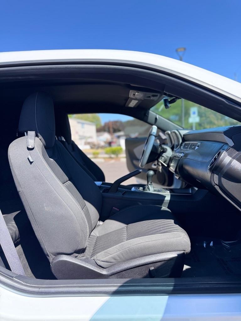 Chevrolet Camaro 2dr Cpe LS w/1LS 2015