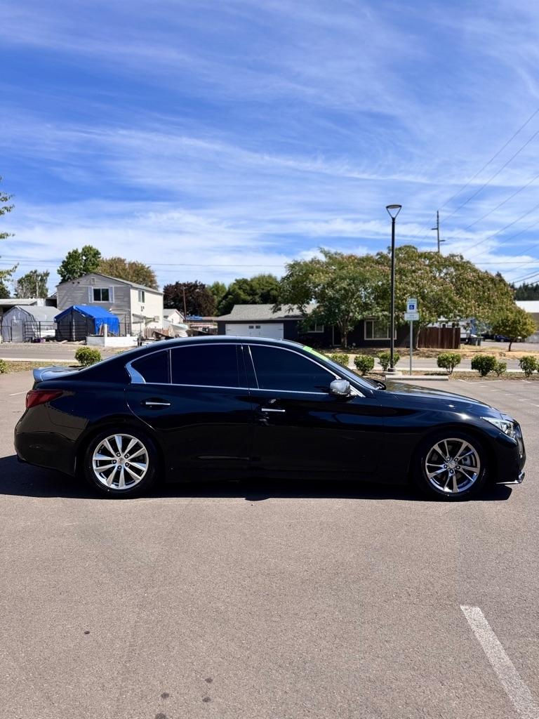 Infiniti Q50 3.0t LUXE AWD 2018