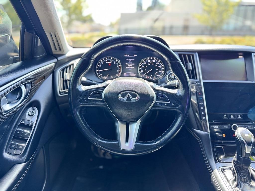 Infiniti Q50 3.0t LUXE AWD 2018